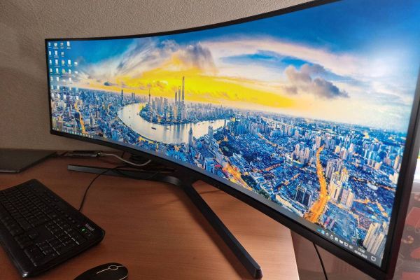 Samsung Curved Business Monitor - LED (49")
