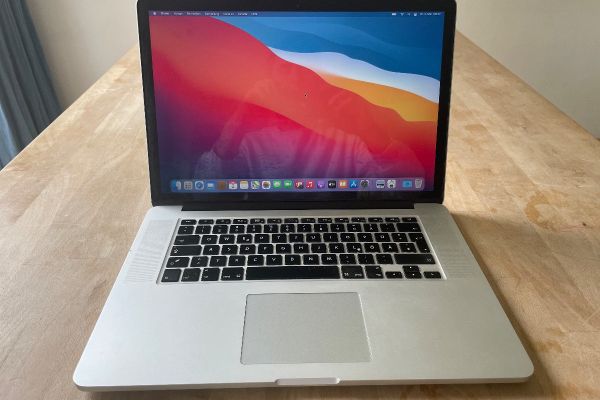 MacBook Pro 15“ Retina TOP!!!