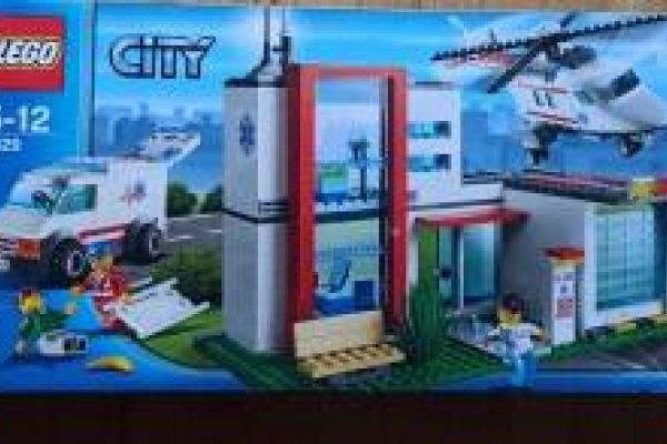 versch. Lego-City Sets: 60110,4429,60047,60104 siehe Fotos