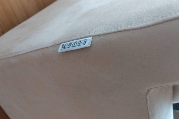Eck  Couch