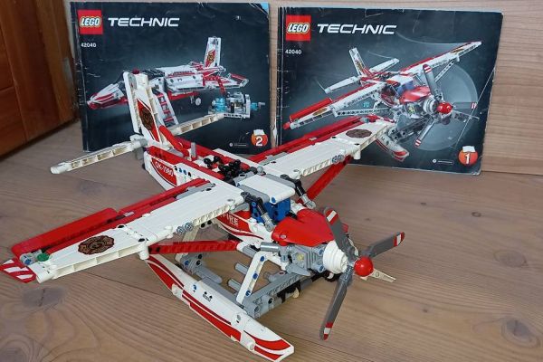 Lego technic 42040 Löschflugzeug.
