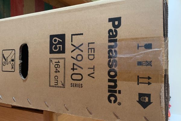 Verkaufe NEUEN Panasonic TV