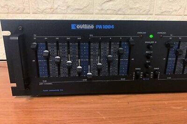 Professioneller PA/Studio-Equalizer OUTLINE