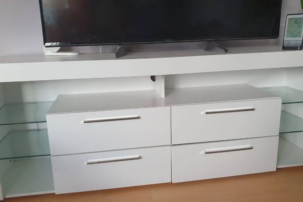 TV Schrank