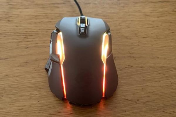 Roccat Kone Aimo