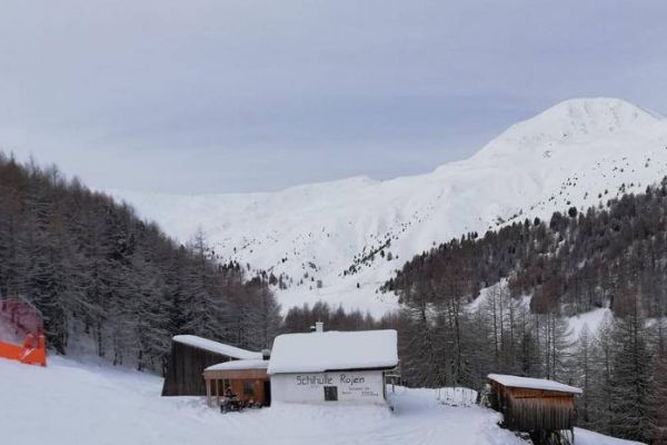 Ski und Wanderhütte Rojen sucht Servicemitarbeiter/innen