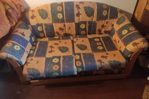 Schlafsofa ganz selten benutzt