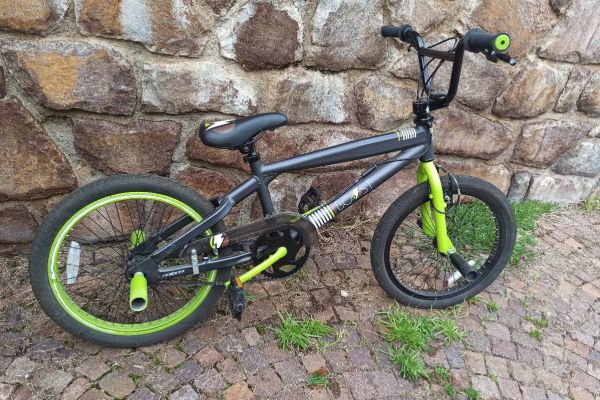 Biete  BMX Fahrrad