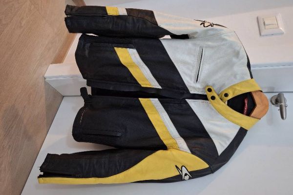 Motorradjacke Spyke aus Leder