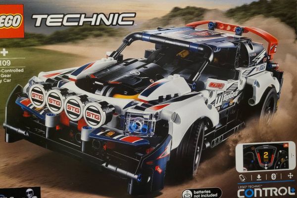 Lego Technik - Ralleyauto mit App-Steuerung