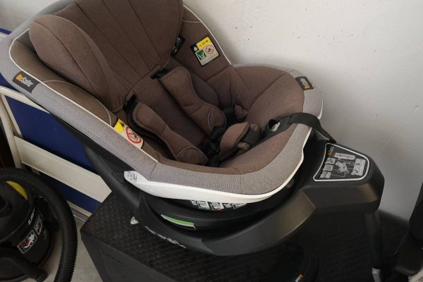 BeSafe iZi Turn i-Size (360° drehbar!) Babyschale & Kindersitz bis 4 J