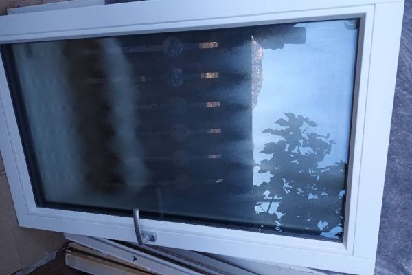 Fenster mit Fensterstock