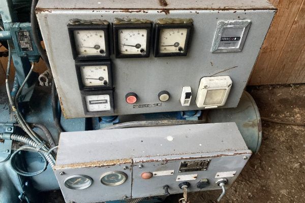 Stromgenerator 17 kwa