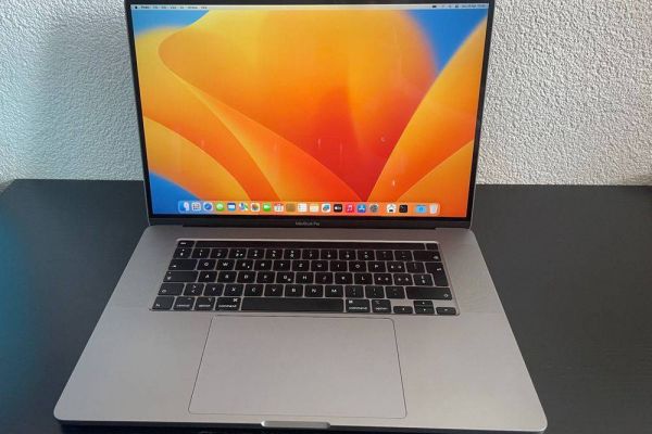 MacBook Pro 16" (2019), 16GB, 1TB SSD