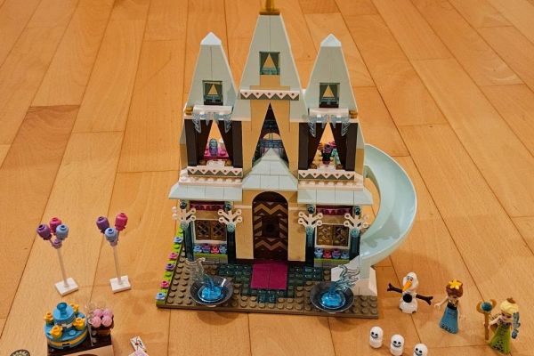 Lego Princess 41068 - Fest im großen Schloss von Arendelle