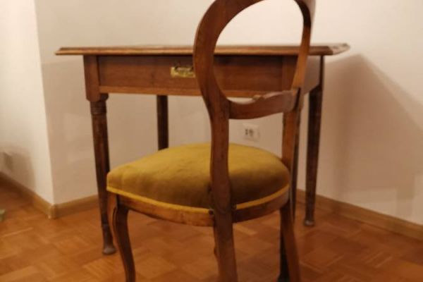 Stilmöbel 1920er Jahre Tisch und Stuhl