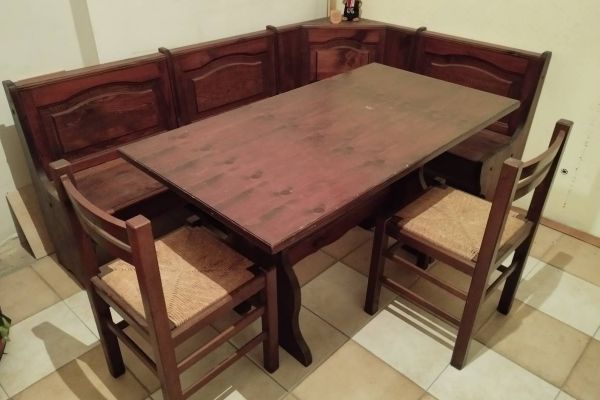 Eckbank, Tisch, Stühle