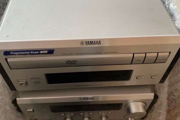 Yamaha Stereoanlage Yamaha Anlage, 2 Boxen extra Preis!