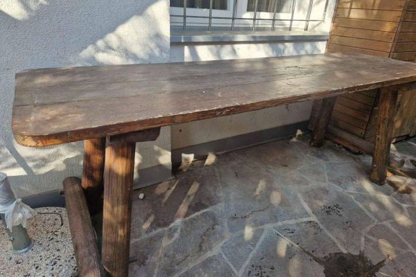 Holztisch in Meran zu verkaufen