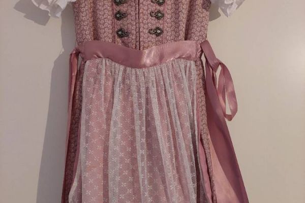 Dirndl mit Bluse gr.116