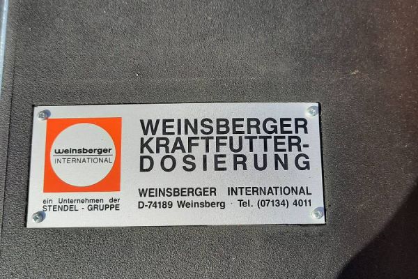 Neue, original verpackte Fütterungsanlage "Weinsberger" zu verkaufen.