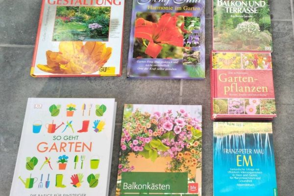 7 Bücher über Blumen, Pflanzen, Garten