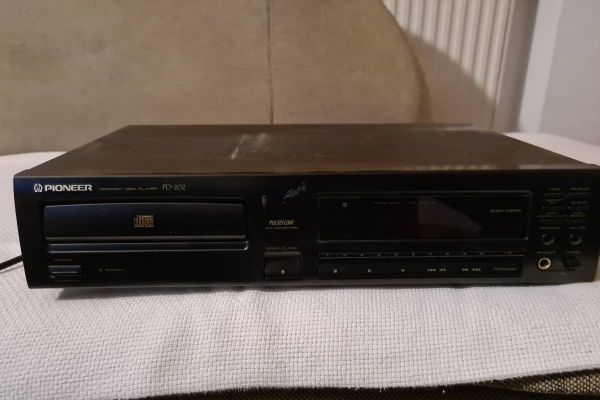 pioneer compact disc player pd-202