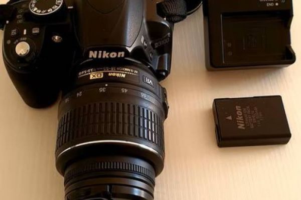 Nikon d3100 + Nikkor 18-55mm