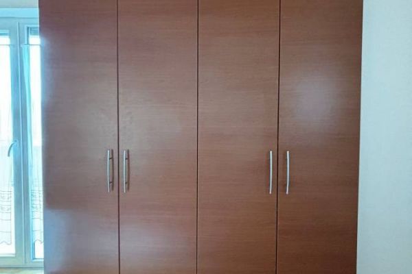Kleiderschrank