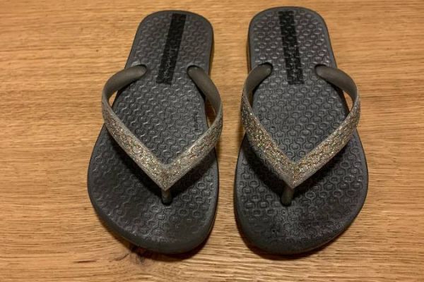 Kinder Flip Flop