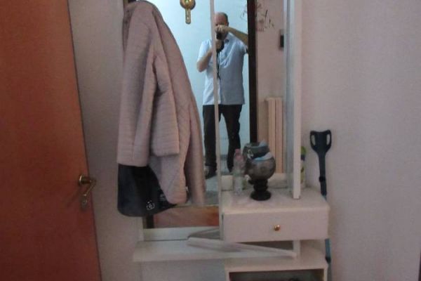 Spiegelschrank