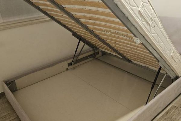 BETT 160 X 200 SEHR GUT ERHALTEN
