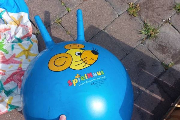 Hüpfball Kinder