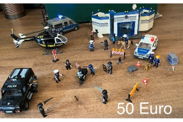 Verschiedene Playmobil-Sets