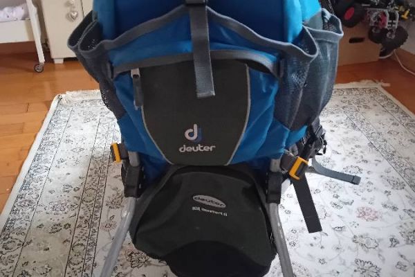 Kindertrage Deuter
