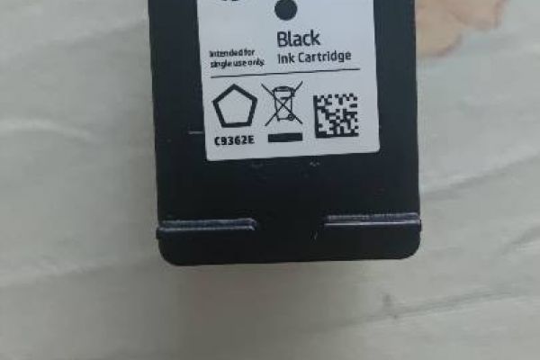 Tintenpatrone HP336 schwarz. Cartuccia HP336 nera.