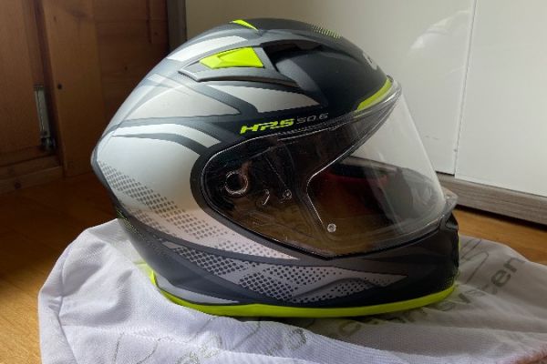 Motorradhelm