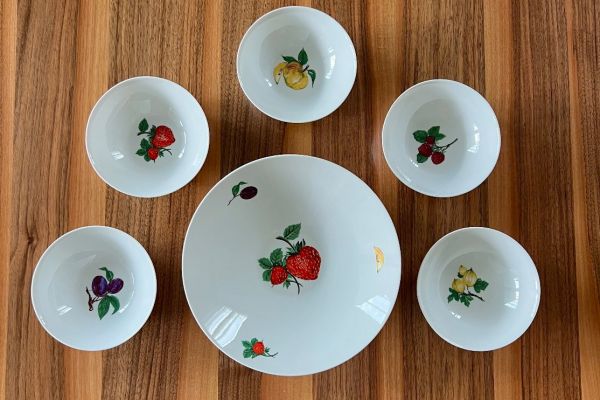 Obstschale mit 5 Schälchen aus Porzellan