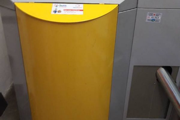 Gebrauchter Pelletofen 25 kW für Heizung zu verkaufen