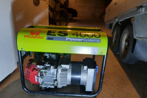 Pramac ES 4000 Stromaggregat