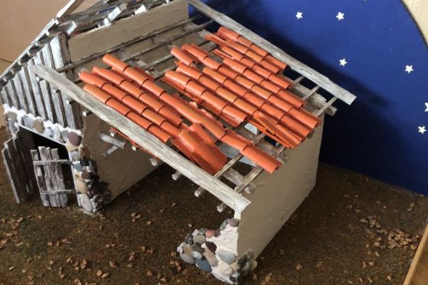 Weihnachtskrippe (selbstgebaut)