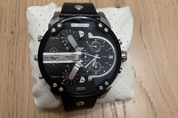 Diesel Uhr DZ7313 NEU