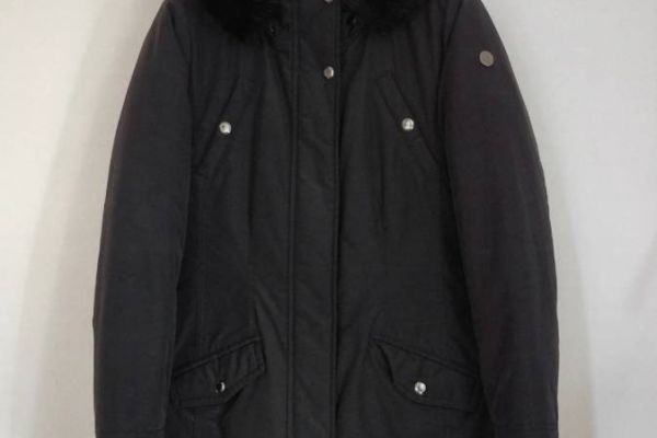 Winterjacke für Mädchen zu verkaufen