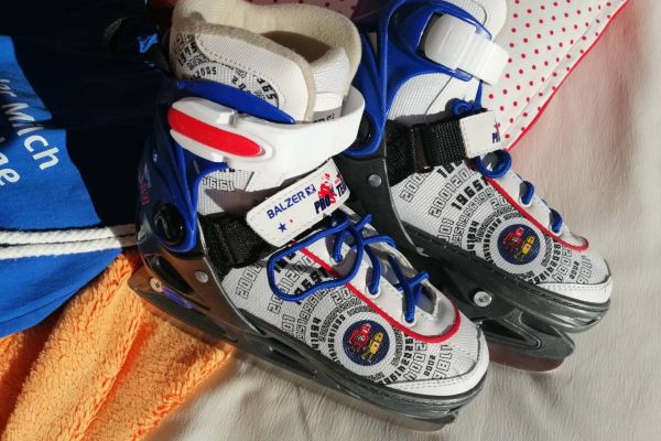 Verkaufe Schlittschuhe 33-36