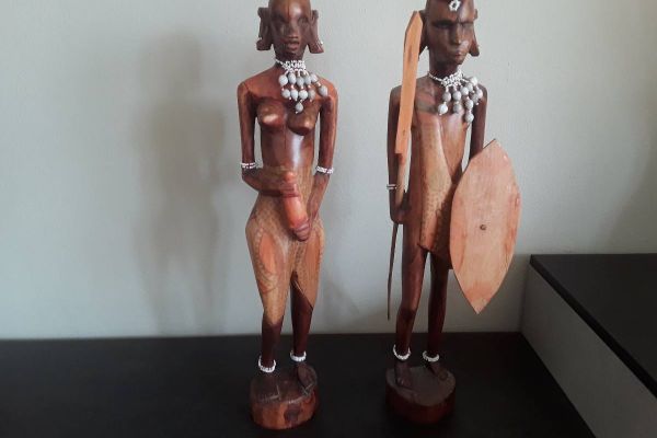 Zwei Afrikanische Holzfigur