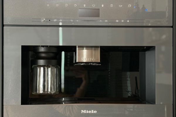 Miele Einbau-Kaffeevollautomat
