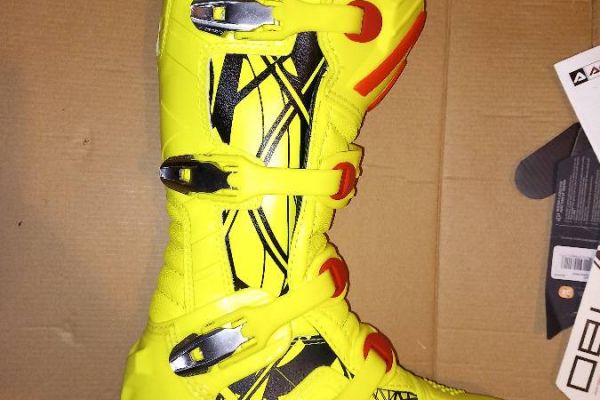 Motocross Stiefel NEU