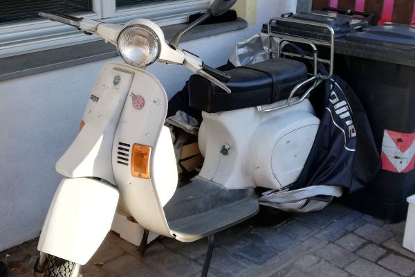 Vespa 50 zu verkaufen