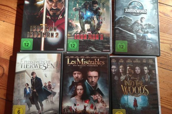 Dvds  zu verschenken. Gern kleinigkeit fürs Sparschwein
