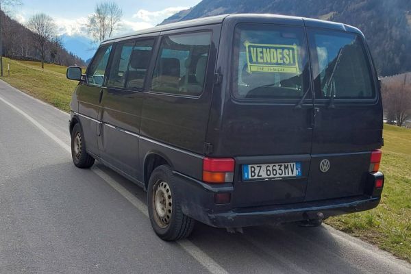 VW Caravelle, 150 PS,  Baujahr 2003